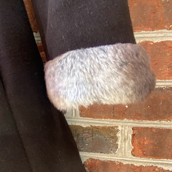 Girl’s Rothschild Black “Skater” Dress Coat with Faux Fur Trim, Size 8 - Picture 6 of 12